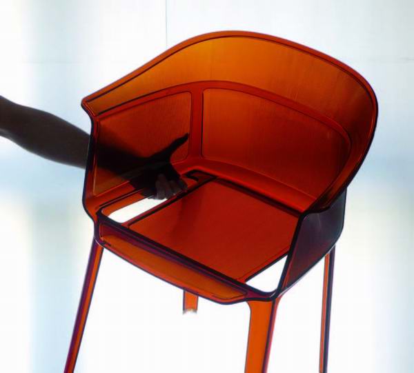 papyrus透明塑料椅子设计