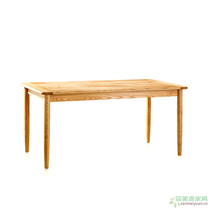 北欧简约餐桌